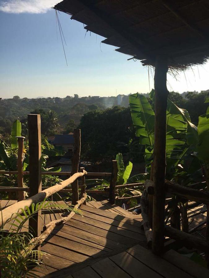 Tree Lodge Banlung Eksteriør bilde